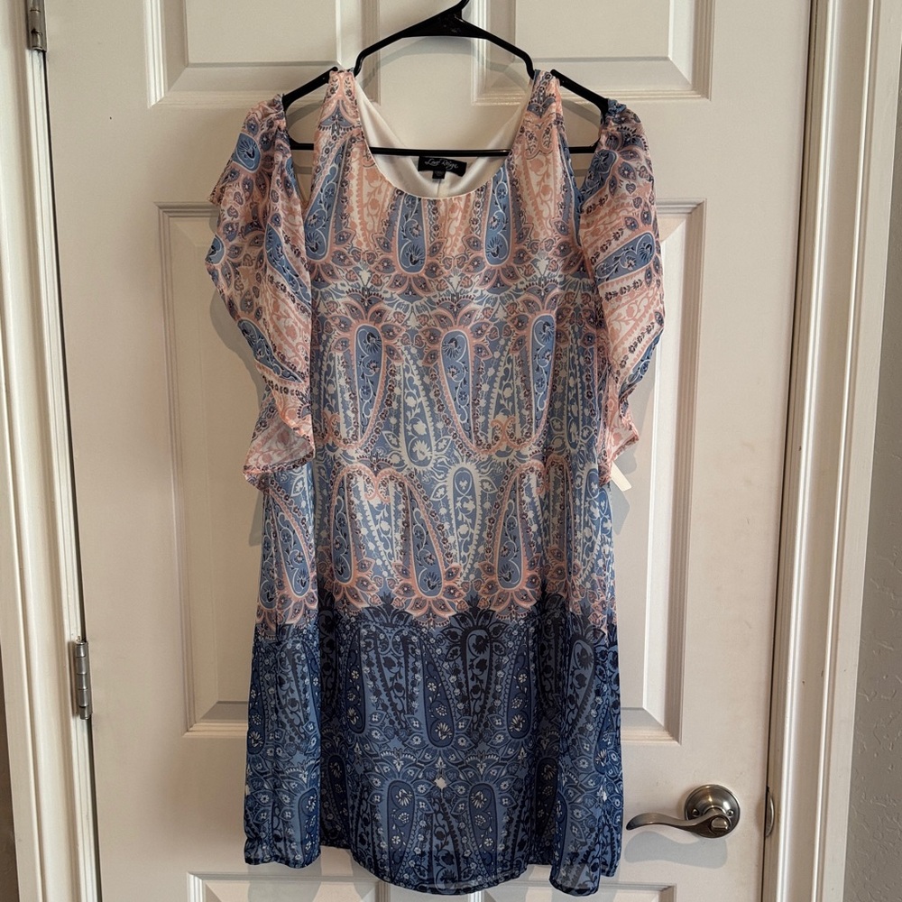 Love Reign Blue and Pink Paisley cold shoulder knee length summer dress